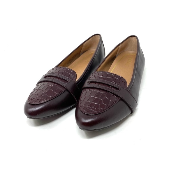 Vionic Gem Savannah point toe leather flats wine - Picture 2 of 12